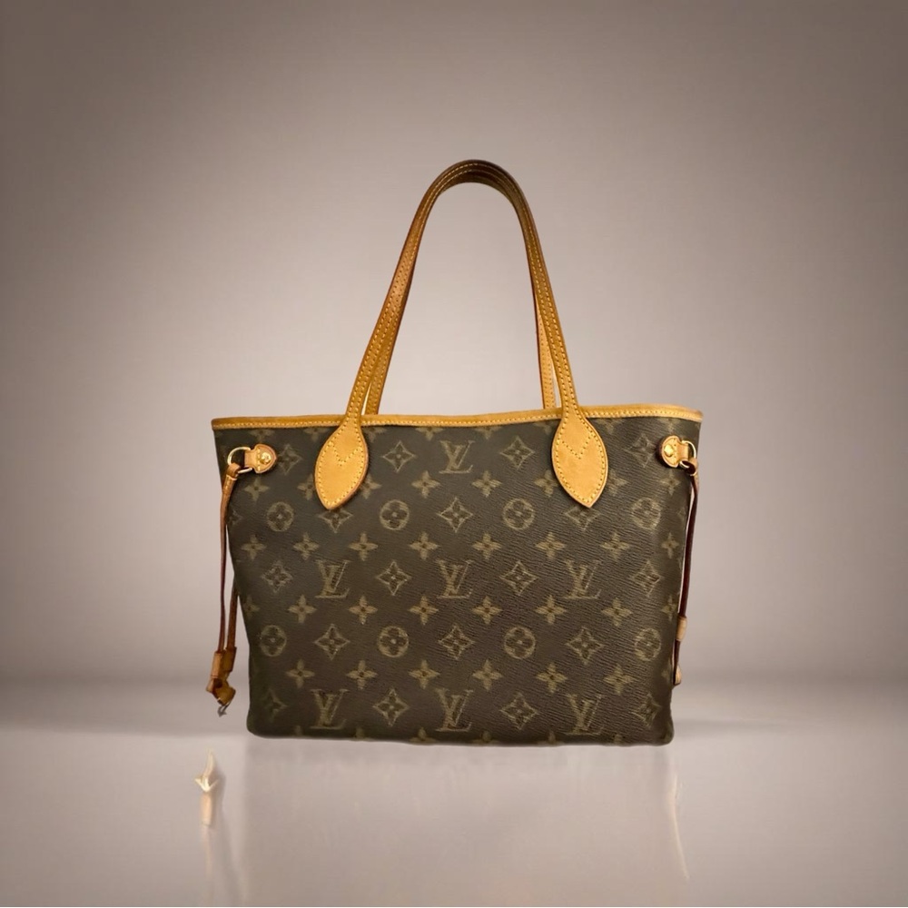 Louis Vuitton Monogram Neverfull PM Bag